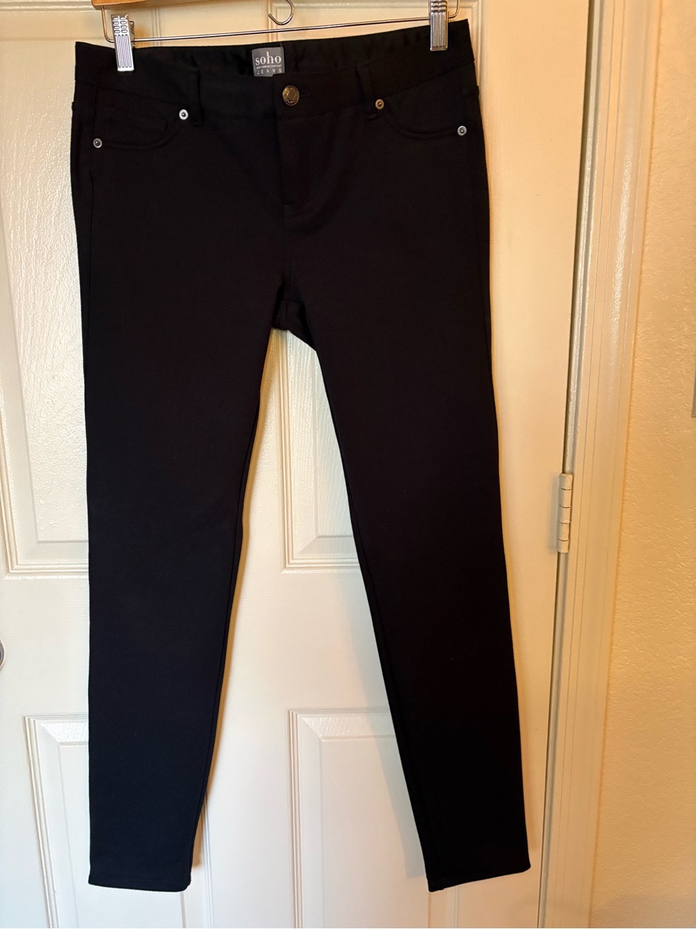 Soho Black Stretch Slim Leg Pants